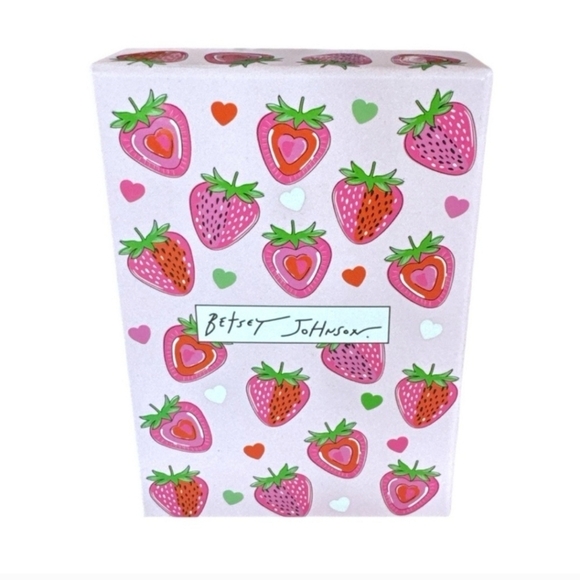 🔹️ Betsey Johnson🔹️ Strawberry Purse Charm Keychain Gold Red ✨️🍓 - Picture 2 of 2